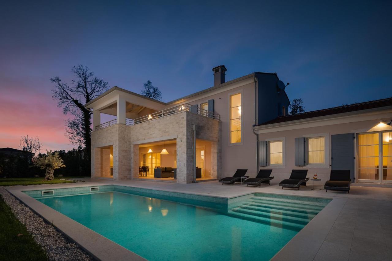 Villa Harmony By Ilc Бртонигла Экстерьер фото