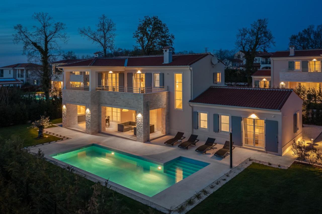 Villa Harmony By Ilc Бртонигла Экстерьер фото